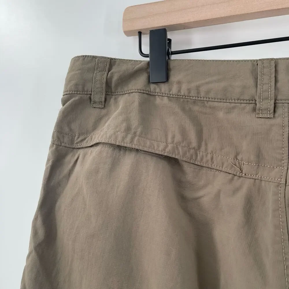 THE NORTH FACE Shorts Size 36 Green Athletic Hiking Outdoor Lightweight Pockets